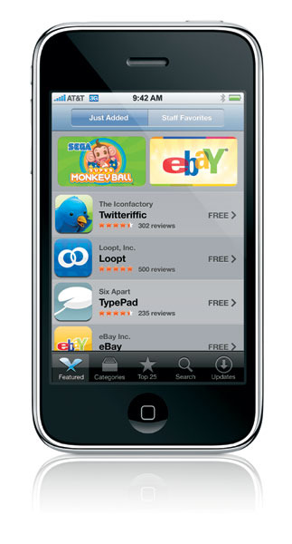 アップル、「App Store」にて500以上のiPhone/iPod touch向けアプリの提供を開始