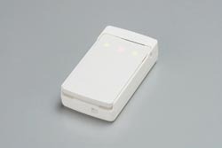ビー・ユー・ジー、おサイフケータイ専用の超薄型FeliCaリーダー「ピットタッチ・スリム」発売