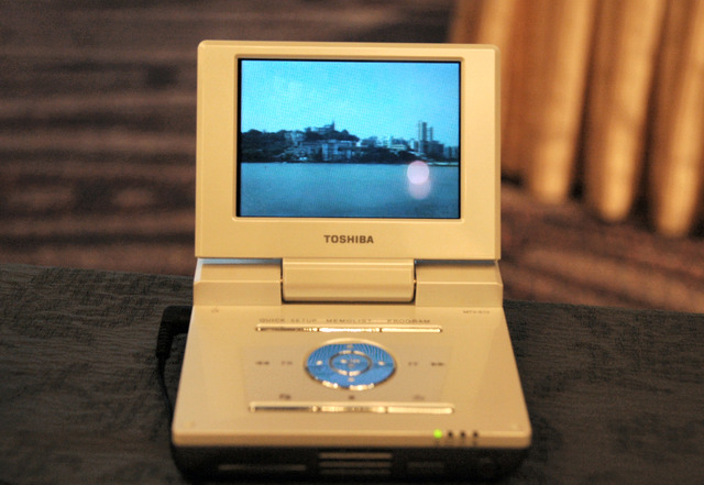 あらゆるデジタルプロダクトに受信機能を搭載していく。モバイル放送がいよいよ開始