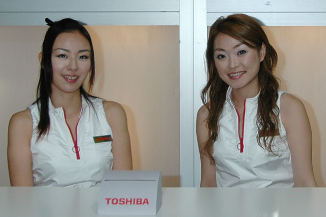 ［CEATEC 2004］東芝、最上位HDD＆DVDレコーダー「RD-X5」やHD DVDプレーヤー、SEDテレビを展示