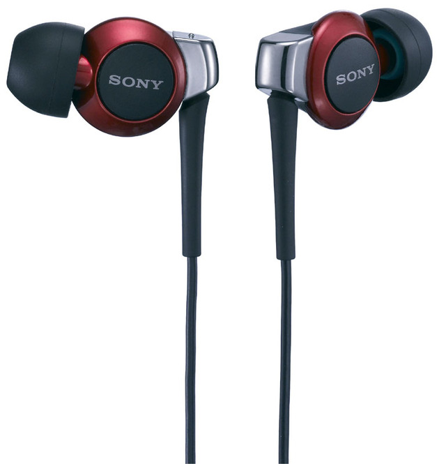 ソニー、装着感と音響効果を高めたカナル型イヤホン2モデル——実売12,390円と6,195円
