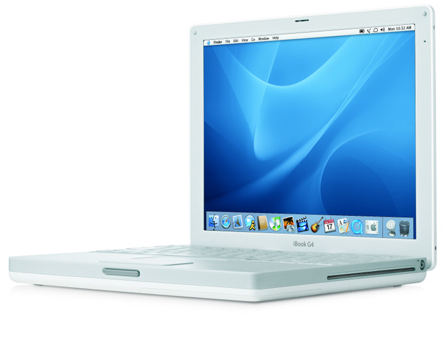 iBook G4のラインナップが一新。全モデルにAirMac Extremeを標準搭載