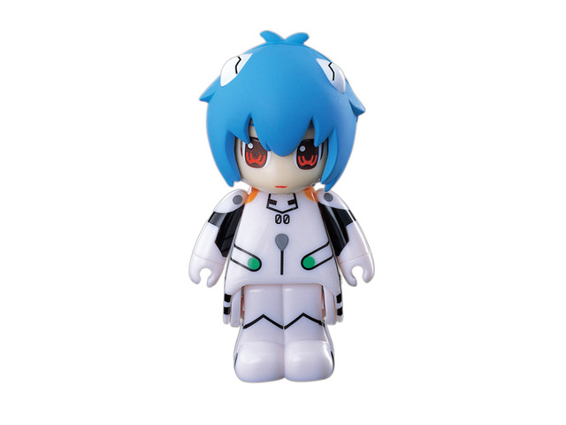 「綾波レイ」のフィギュア型USBフラッシュメモリに4GBモデルを追加——実売3,980円