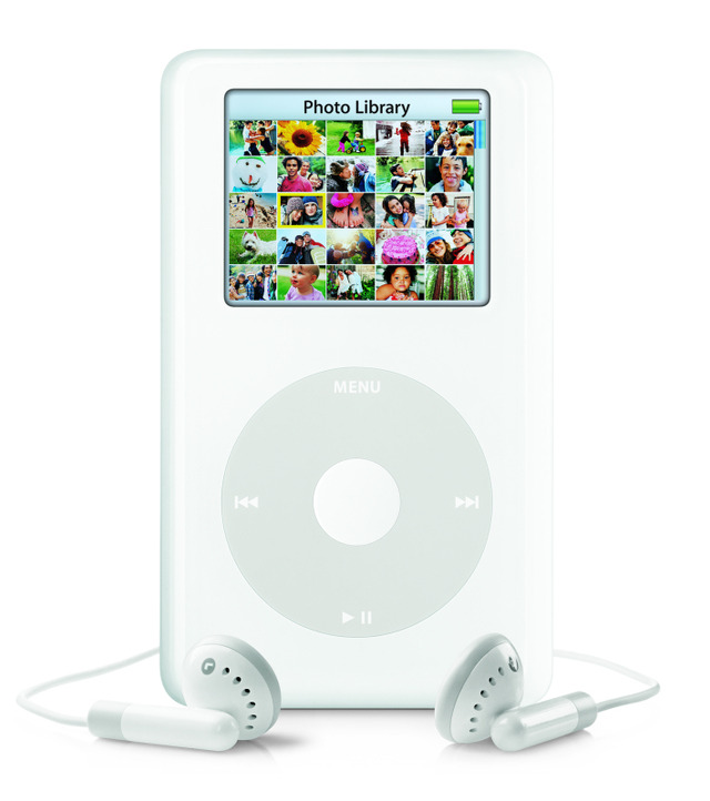 アップル、カラー液晶や写真表示機能を搭載した「iPod Photo」