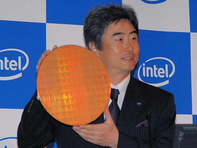 仮想化技術をさらに加速する6コアのサーバ向けCPU「Xeon」の7400番台が発表