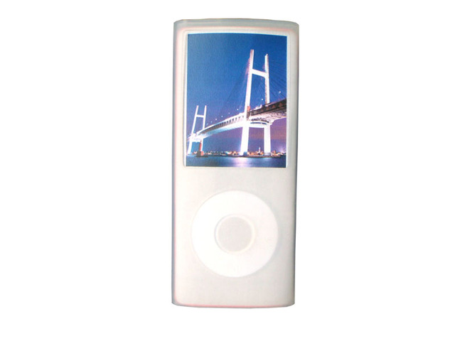 最新iPodシリーズのシリコンケース——液晶保護フィルムとストラップが付属