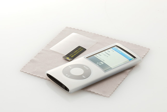 8色カラバリの第4世代iPod nano用のシリコンケース——実売980円
