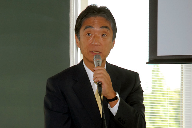IRI所長名を冠した「藤原洋記念ホール」が慶應日吉に開設
