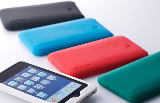 5色カラバリの第2世代iPod touch用のシリコンケース——実売1,480円