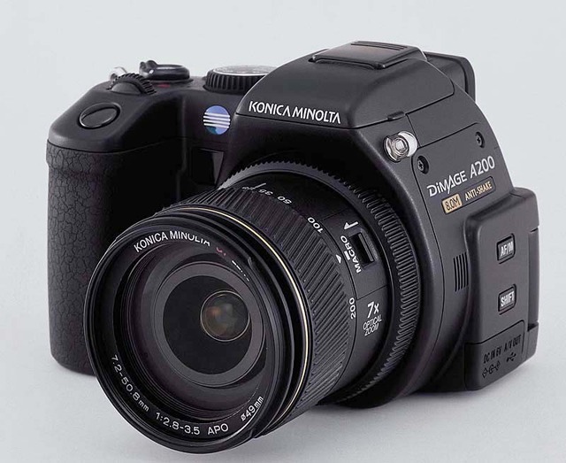 コニカミノルタ、「DiMAGE A200」の発売日を8日間延期