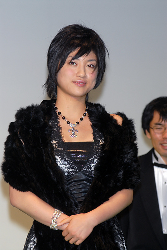 【東京国際映画祭Vol.7】《写真集》女優たちが華麗なドレスで魅せる