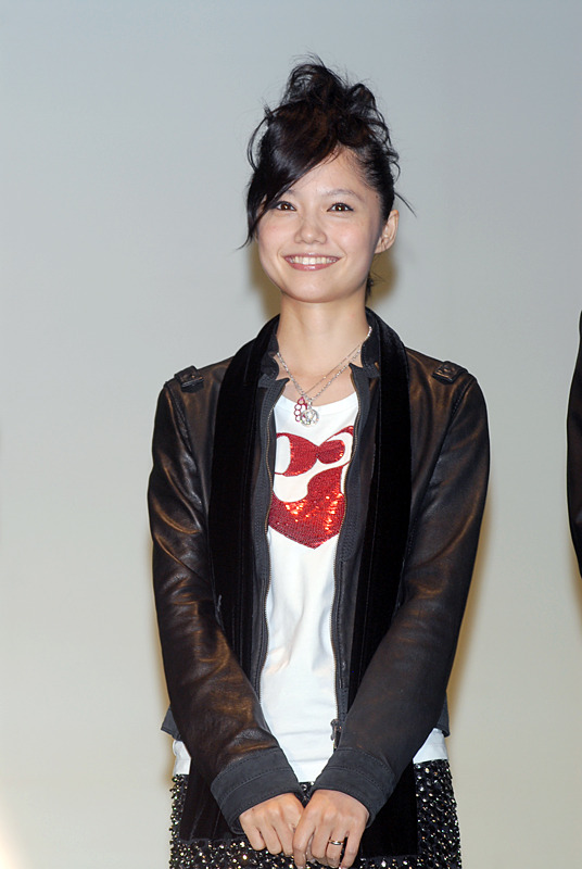 【東京国際映画祭Vol.7】《写真集》女優たちが華麗なドレスで魅せる