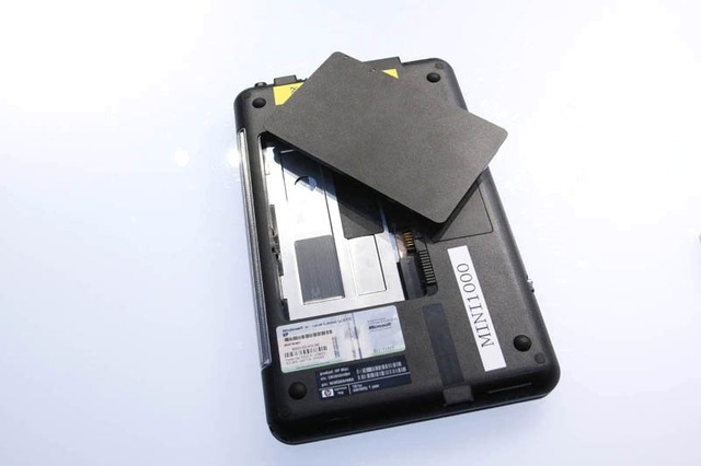 【フォトレポート】「HP Mini 1000」＆「HP Mini 1000 Vivienne Tam Edition」
