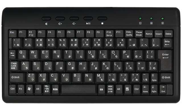 サイズ、日本語86キー配列のUSB接続ミニキーボード——実売1,280円