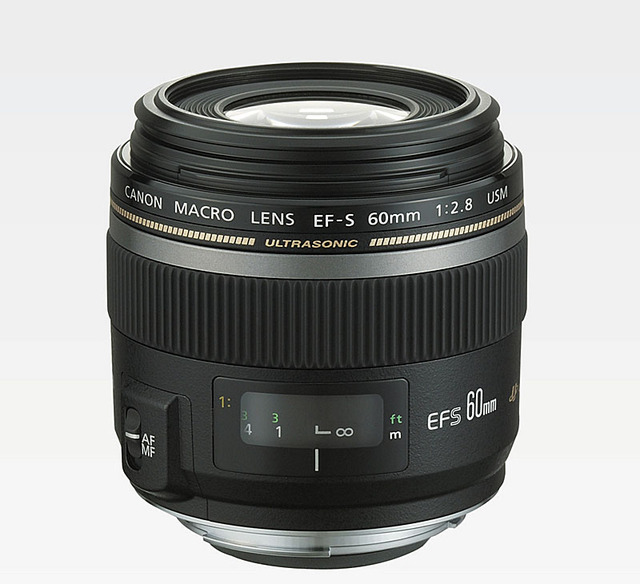 キヤノン、EOS Kiss Digital NやEOS 20D用の中望遠マクロレンズ「EF-S60mm F2.8 マクロ USM」