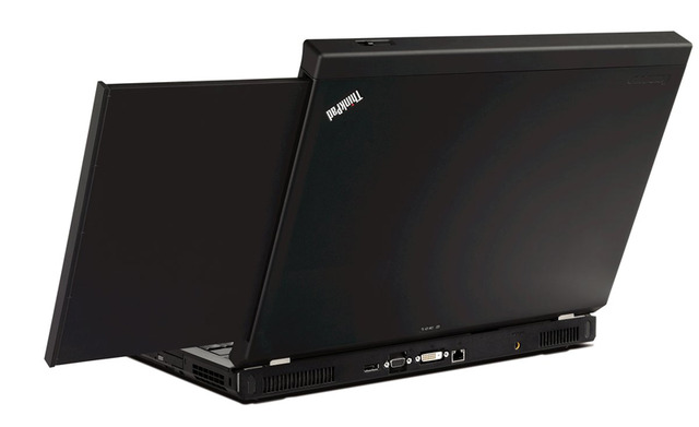 レノボ、モバイルワークステーションとして業界初をうたうデュアル・ディスプレイ搭載の17V型ノートPC