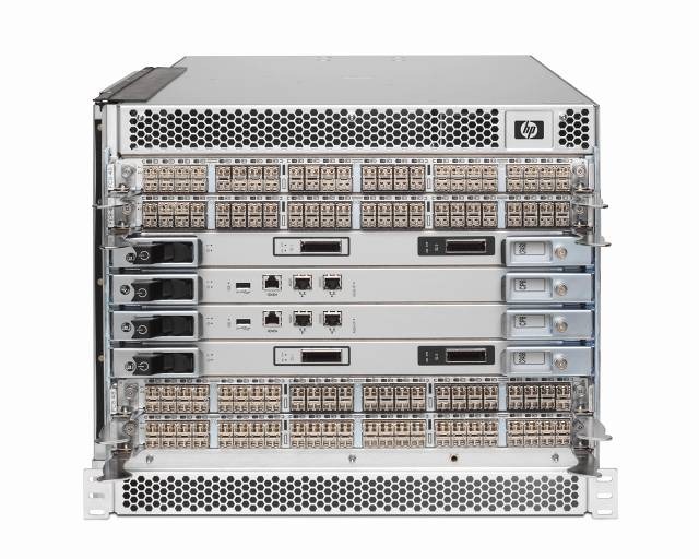 日本HP、中大規模ストレージ環境を統合管理するダイレクタースイッチ「DC04 SAN Director」を発表