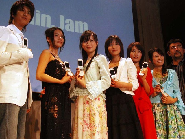 美人女優が勢揃い！　ショートシネマ「学校の階段」舞台挨拶