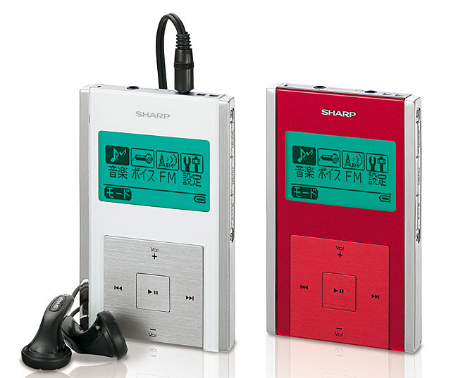 シャープ、FMトランスミッタ内蔵の携帯オーディオプレーヤー
