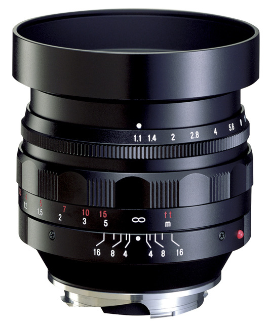 開放F値F1.1——コシナ、VMマウントの50mm標準レンズ