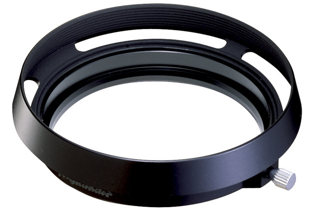 開放F値F1.1——コシナ、VMマウントの50mm標準レンズ