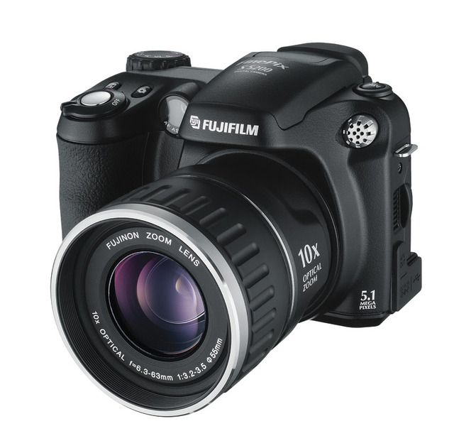 富士写、512万画素＆光学10倍ズームの高感度デジタルカメラ「FinePix S5200」