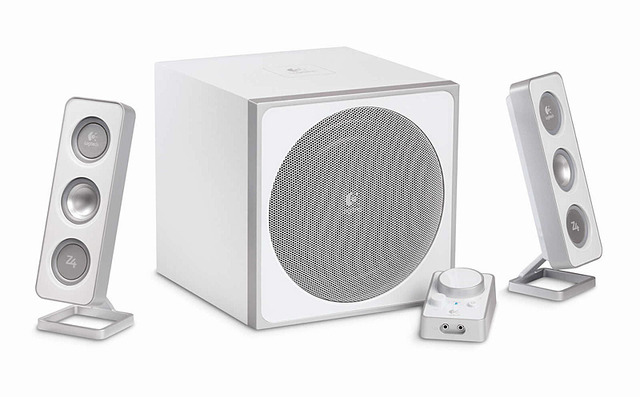 ロジクール、iPod用ワイヤレスヘッドホンやポータブルスピーカーなど