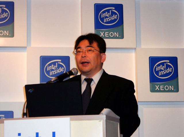 インテル、デュアルプロセッシング対応のデュアルコアXeon発表。マルチプロセッシング対応版も60日以内に