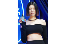 三吉彩花、背中に入れた花のタトゥーを公表「自分らしく生きるという決意の証」