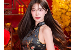 妖艶な腰つき、弾む肉体で魅了…美女チアガールのイ・ダヘ、しなやかなダンスに熱視線