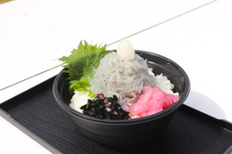 淡路島内64店舗で豪華「生しらす丼」を提供！11月末まで実施