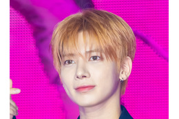 「メロの塊」TXT・テヒョン、春の陽気が似合うアイドル！公園で散歩する姿が可愛すぎると話題