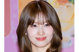 ふっくら胸元をのぞかせ…TWICE・モモ、色気漂う姿にファン悶絶「すんごい」「気絶しちゃう」
