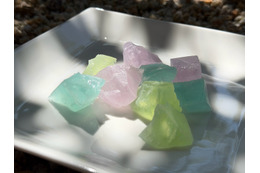 ハーブ香る“宝石”和菓子！「出雲ハーブの雫」「出雲ハーブの縁」、あべのハルカスで26日より発売