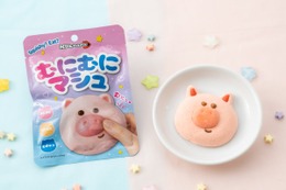セブン‐イレブン、触って楽しむ豚型マシュマロ「むにむにマシュ」を先行発売