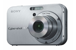 ソニー、3型タッチパネル液晶と810万画素CCDを搭載したISO800の高感度デジカメ「サイバーショット DSC-N1」