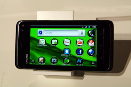au2011年秋冬モデル 京セラ「DIGNO」…ワンセグ＆FeliCa搭載の薄型スマホ 