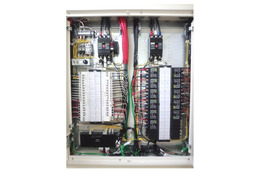 NECとセブン-イレブン、コンビニ電力見える化用「インテリジェント分電盤」を開発