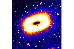 “こんな銀河、存在するはずがない”……すばる望遠鏡が写した「長方形銀河」の秘密