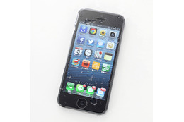 スキー場などで利用！ IPX8取得のiPhone 5用防水カバーセット980円 