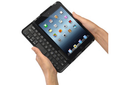 背面にスライドさせて収納できるiPad mini用Bluetoothキーボード