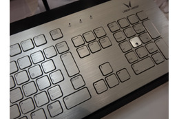 【ギフト・ショー 2014 Vol.9】アルミ削り出しの高級キーボードが展示中