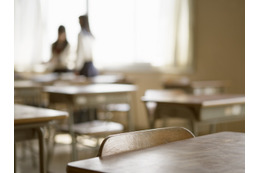 学校の緊急連絡網……今どきはLINEなのか？