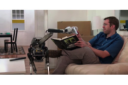 奇妙な動きで家事をお手伝い！キモカワな新型ロボット「SpotMini」