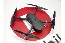 楽天モバイル、スマホで操作できる小型カメラドローン発売…端末とセットで