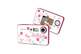 NHJ、ハローキティデザインの単焦点デジタルカメラ＆ムービーカメラ