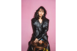 南沙良、「NYLON'S NEXT 2021」女優部門受賞！単独特集ではクールな一面も