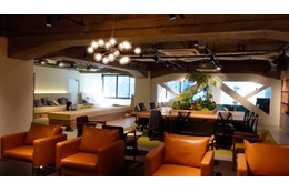 【進化するオフィス】フリーアドレス化を機にあえて増床！「執務エリアゼロ」のオフィス