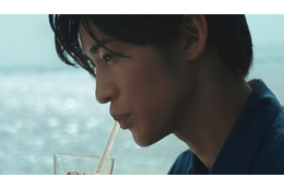 中条あやみ＆目黒蓮、あの日に夏の午後に思いをはせる新CM