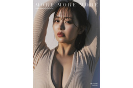 人気声優・井口裕香の写真集「MORE MORE MORE」が4刷決定！ 水着やランジェリーで美ボディ披露